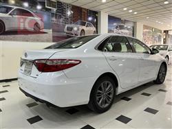 تۆیۆتا کامری